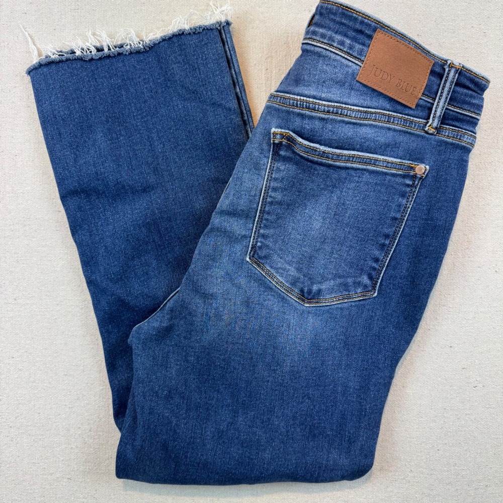Judy Blue 15/32 Straight Fit Jeans Womens Blue Raw Hem High Rise JB82561DK - Picture 2 of 11